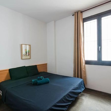 Apartament Cosy Flat W/ Beautiful Views And Cute Balcony Grenada Zewnętrze zdjęcie